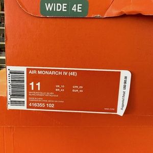 Nike Air Monarch IV  Shoe
